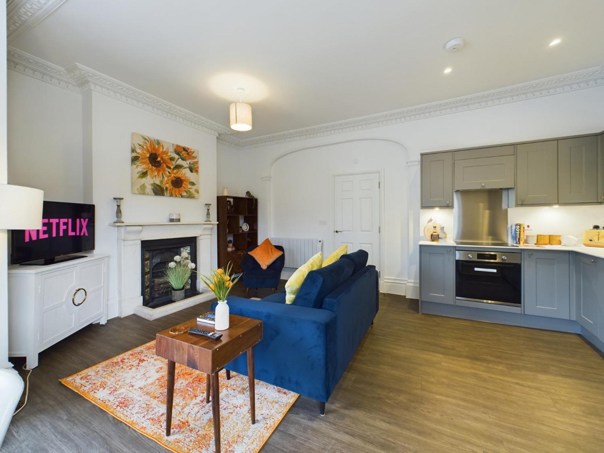 Belle Vue Regency King Size W Free Parking Lejlighed Cheltenham Eksteriør billede